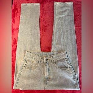 DISTRESSED CUT OUT WOMEN JEANS💕SIZE XS💕